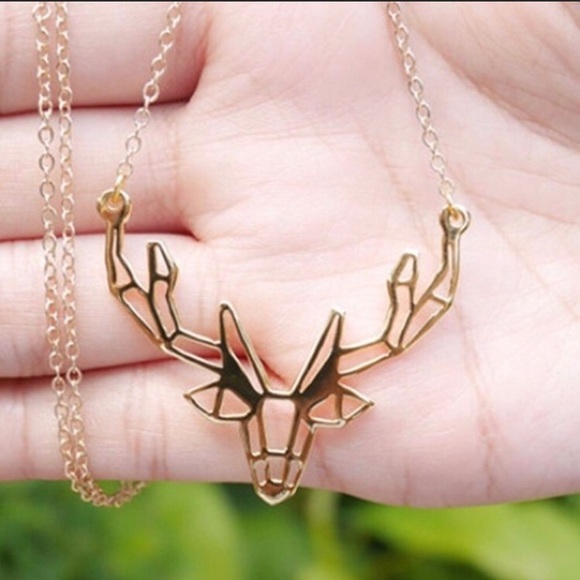 Only 1 left 💕😍😍 Deer Antler Necklace - Picture 3 of 4